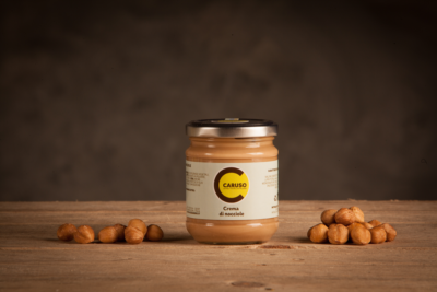 Crema-nocciola